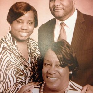 Meet your Posher, Mimi